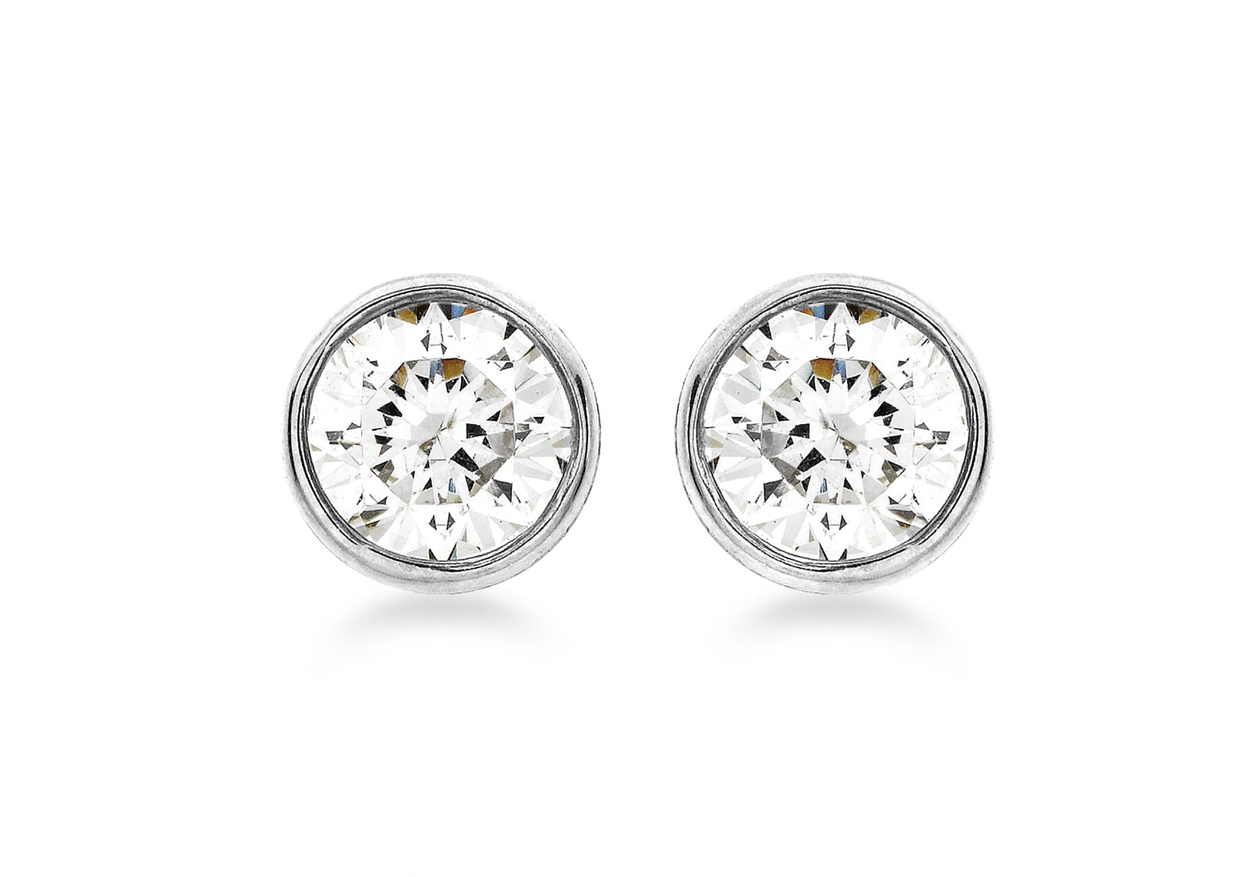 9ct White Gold Zirconia 6mm Stud Earrings